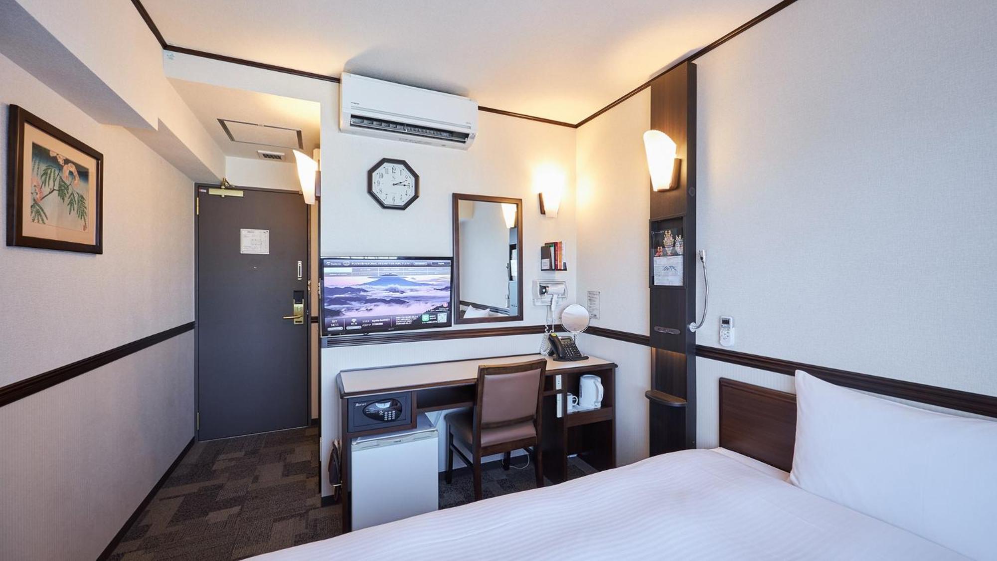 Toyoko Inn Kintetsu Yokkaichi Eki Kita Guchi מראה חיצוני תמונה