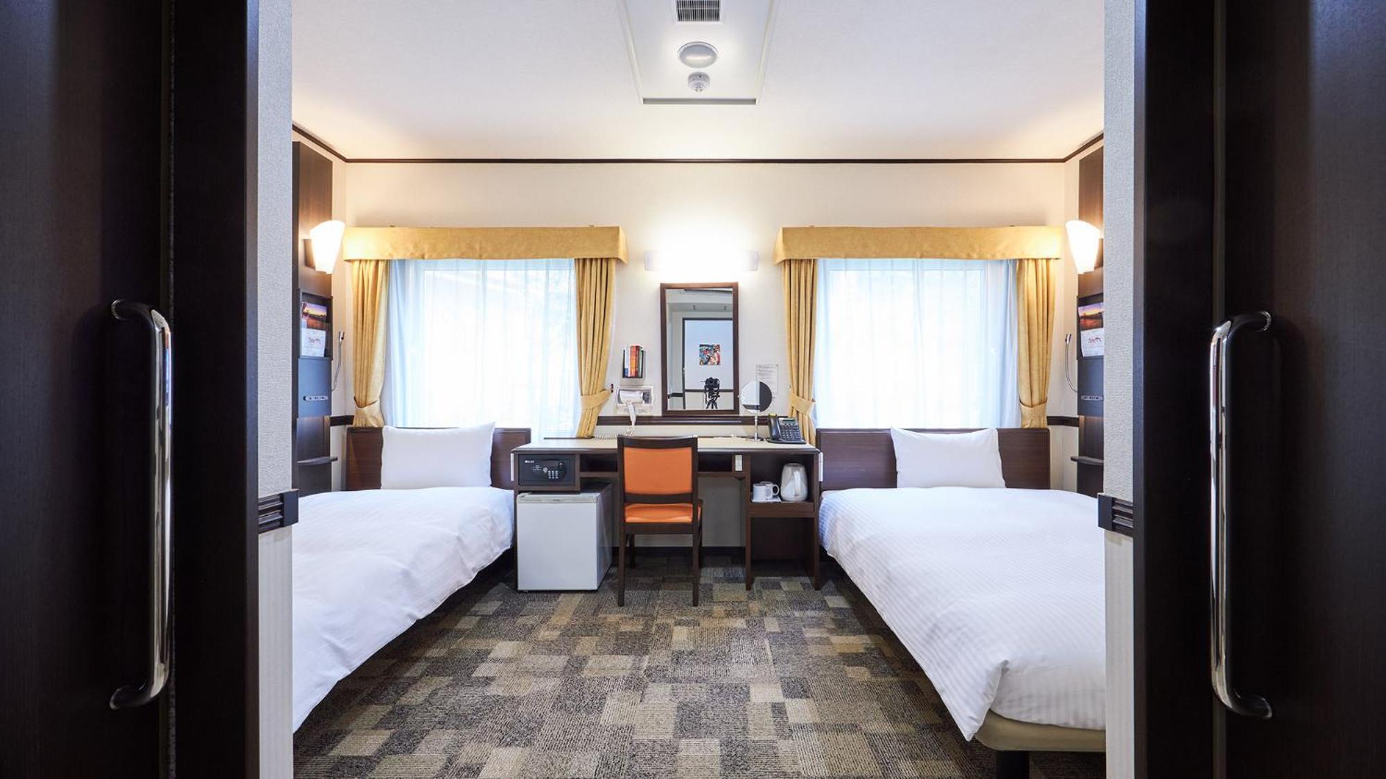 Toyoko Inn Kintetsu Yokkaichi Eki Kita Guchi מראה חיצוני תמונה